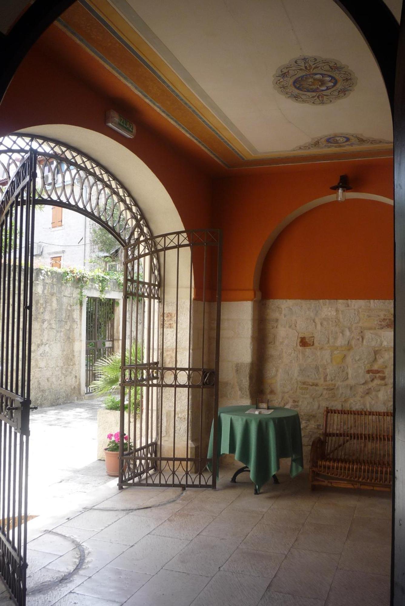 Villa Moretti โตรกีร์ ภายนอก รูปภาพ