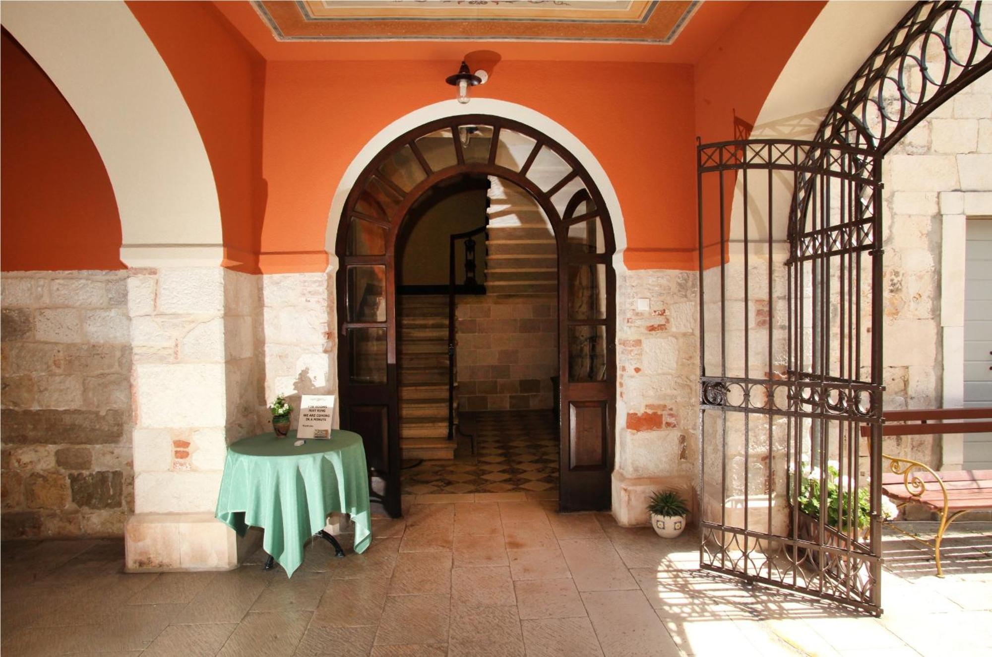 Villa Moretti โตรกีร์ ภายนอก รูปภาพ