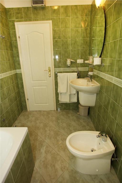 Villa Moretti โตรกีร์ ภายนอก รูปภาพ